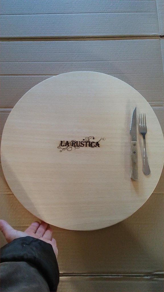 Artículos de madera personalizados para eventos